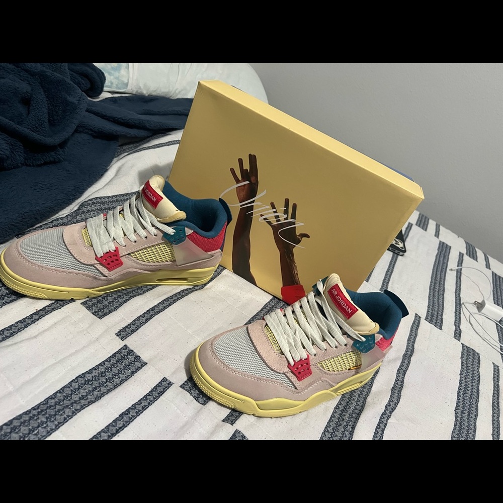 Jordan Union 4 Guava Ice